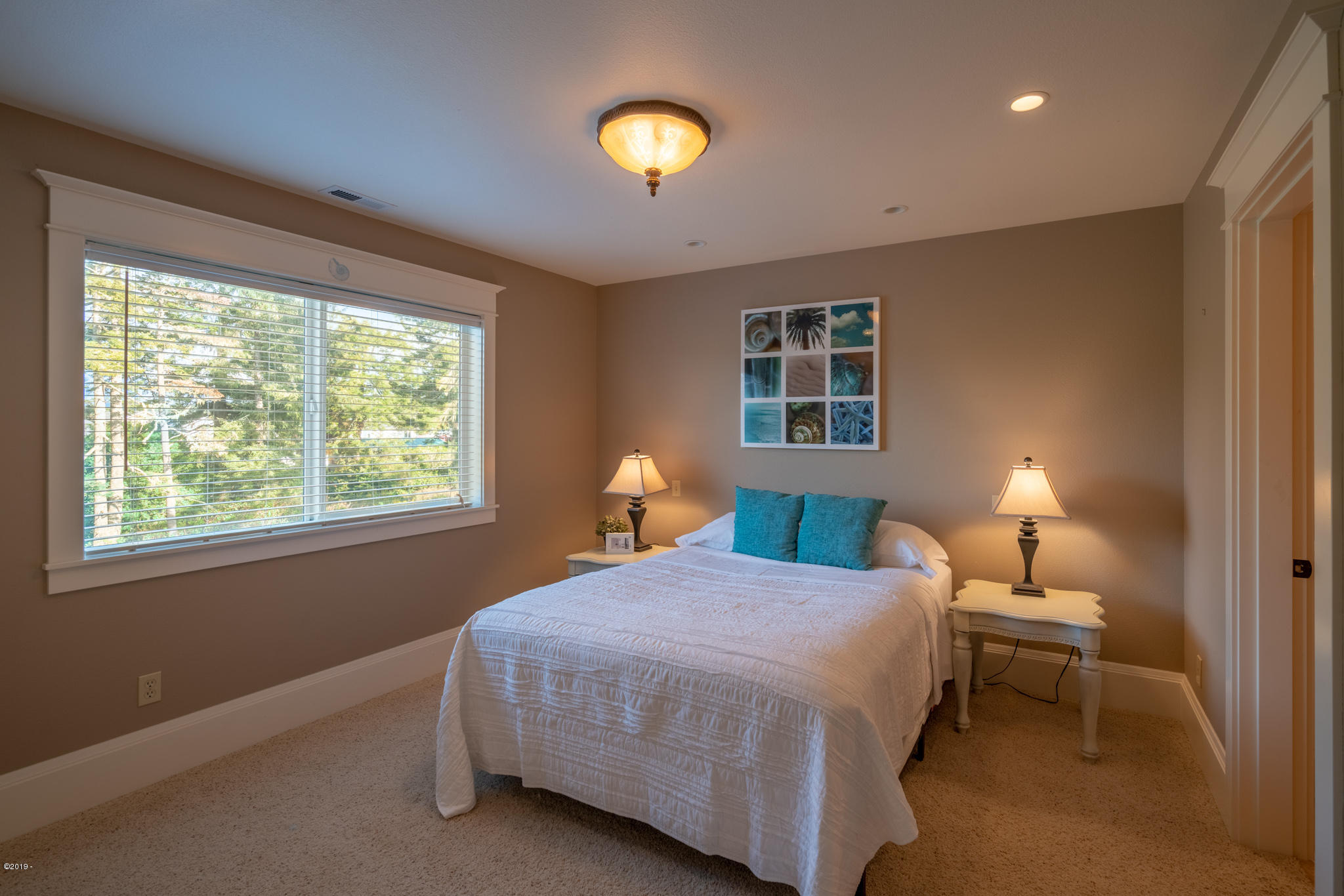 322 Southwest 30th Street Newport, OR 97366 - Photo 17 of 34 322 SW 30th St, Unit 2 - Newport, OR