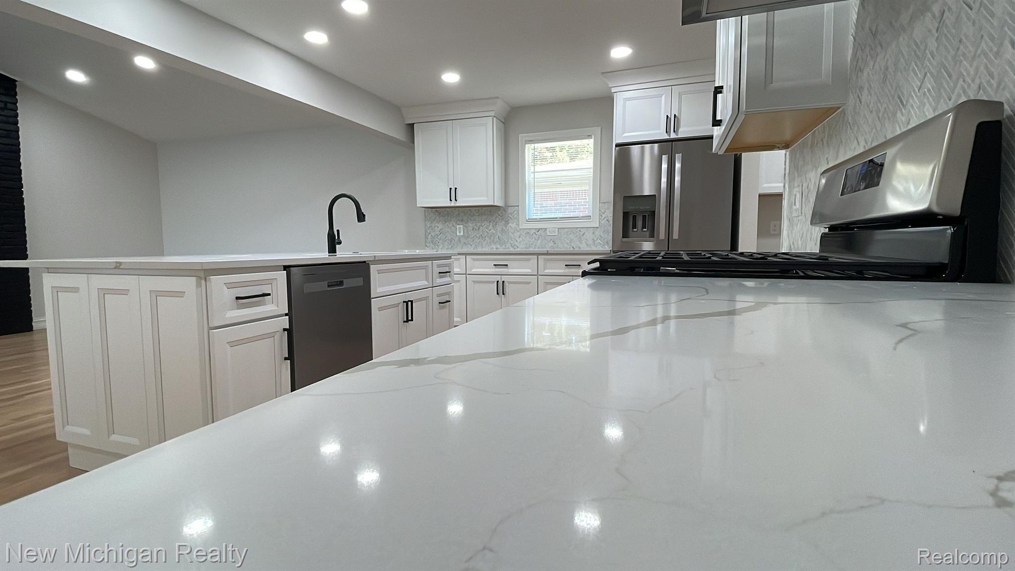 7679 Provincial Road Canton, MI 48187 - Photo 7 of 32