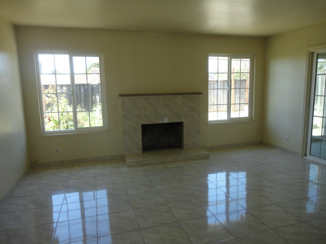 68 Holm Road Watsonville, CA 95076 - Photo 3 of 10 Gallery Image 3