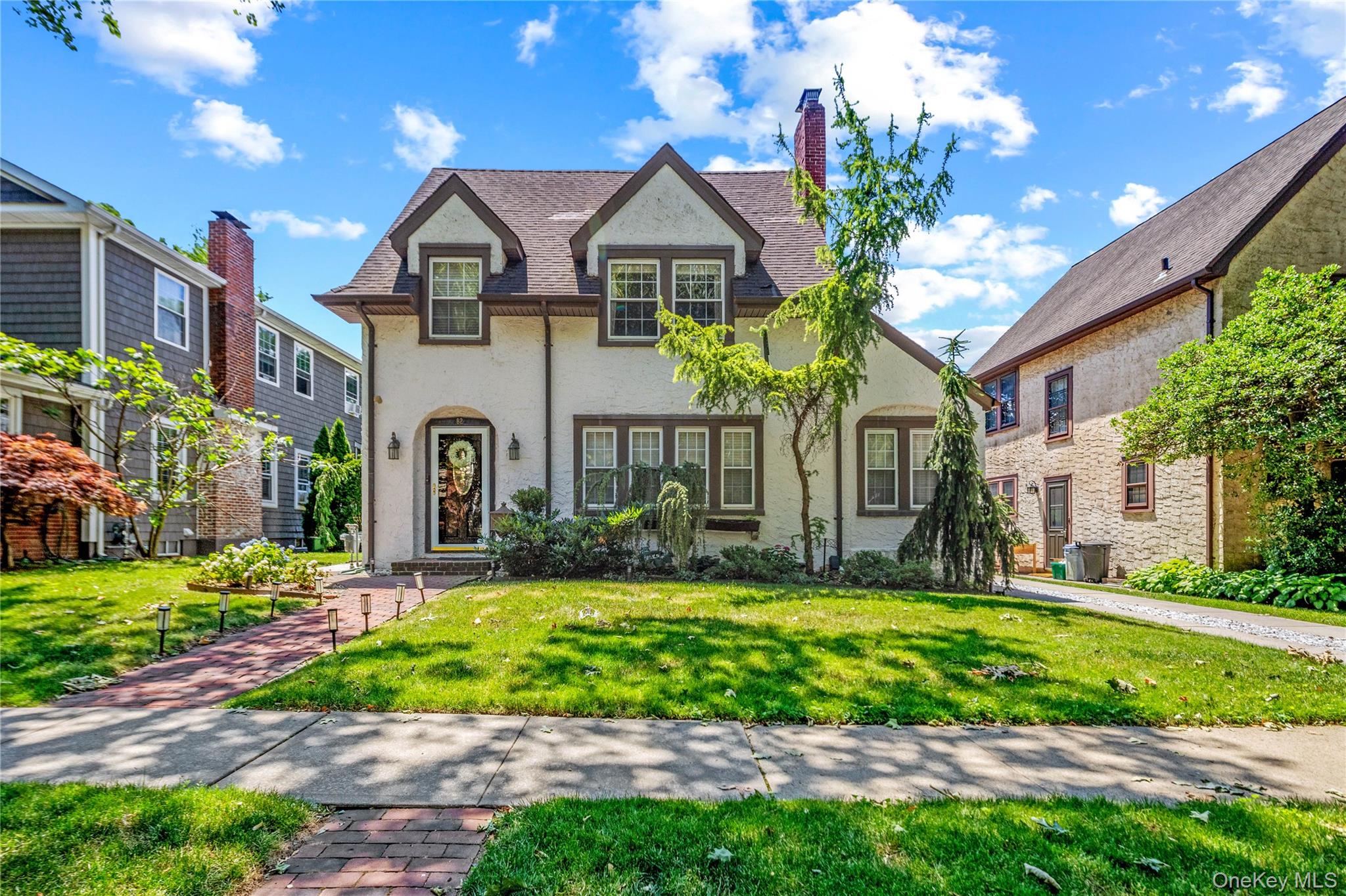 82 Superior Road Floral Park, NY 11001 - Photo 15 of 26