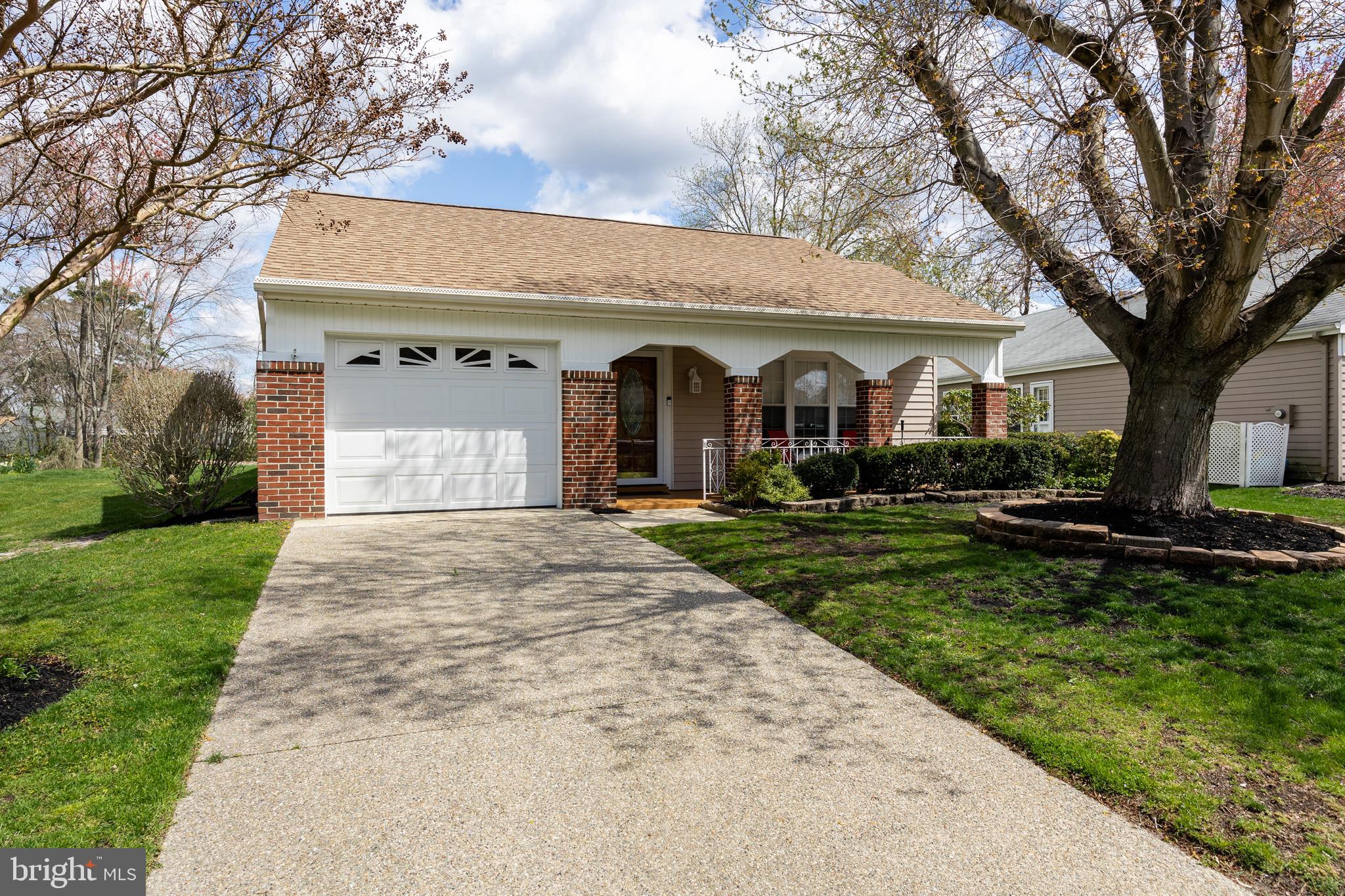 42 Dunstable Road Southampton, NJ 08088 - Photo 1 of 38 Gallery Image 1