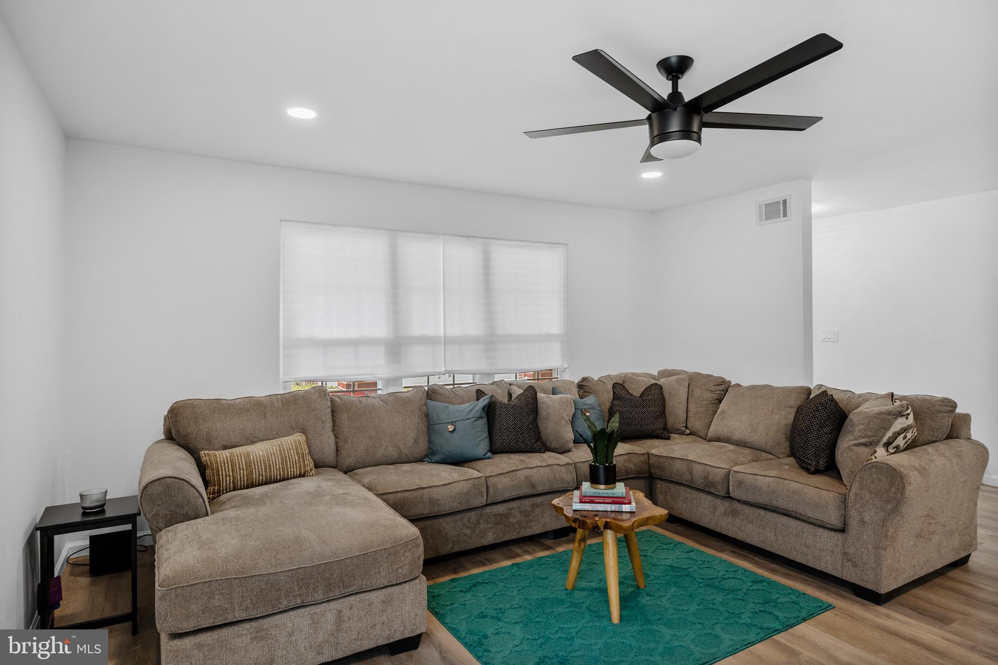 42 Dunstable Road Southampton, NJ 08088 - Photo 8 of 38 Gallery Image 8