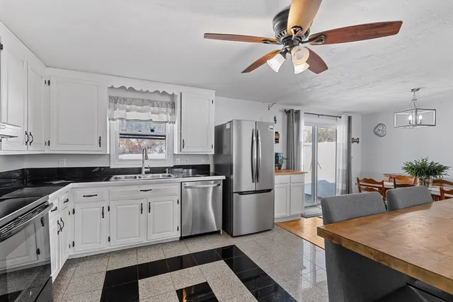 $464,000 | 135 Highland Avenue, Holden, MA 01520