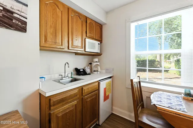 $187,000 | 330 South Middleton Drive Northwest, Unit 104, Calabash, NC 28467