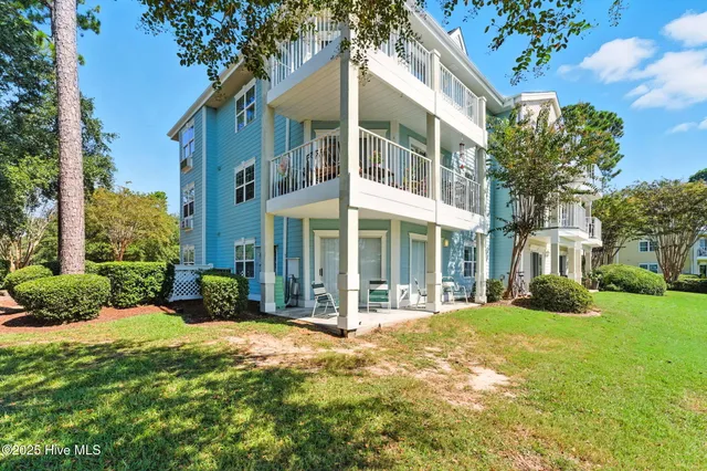 $187,000 | 330 South Middleton Drive Northwest, Unit 104, Calabash, NC 28467