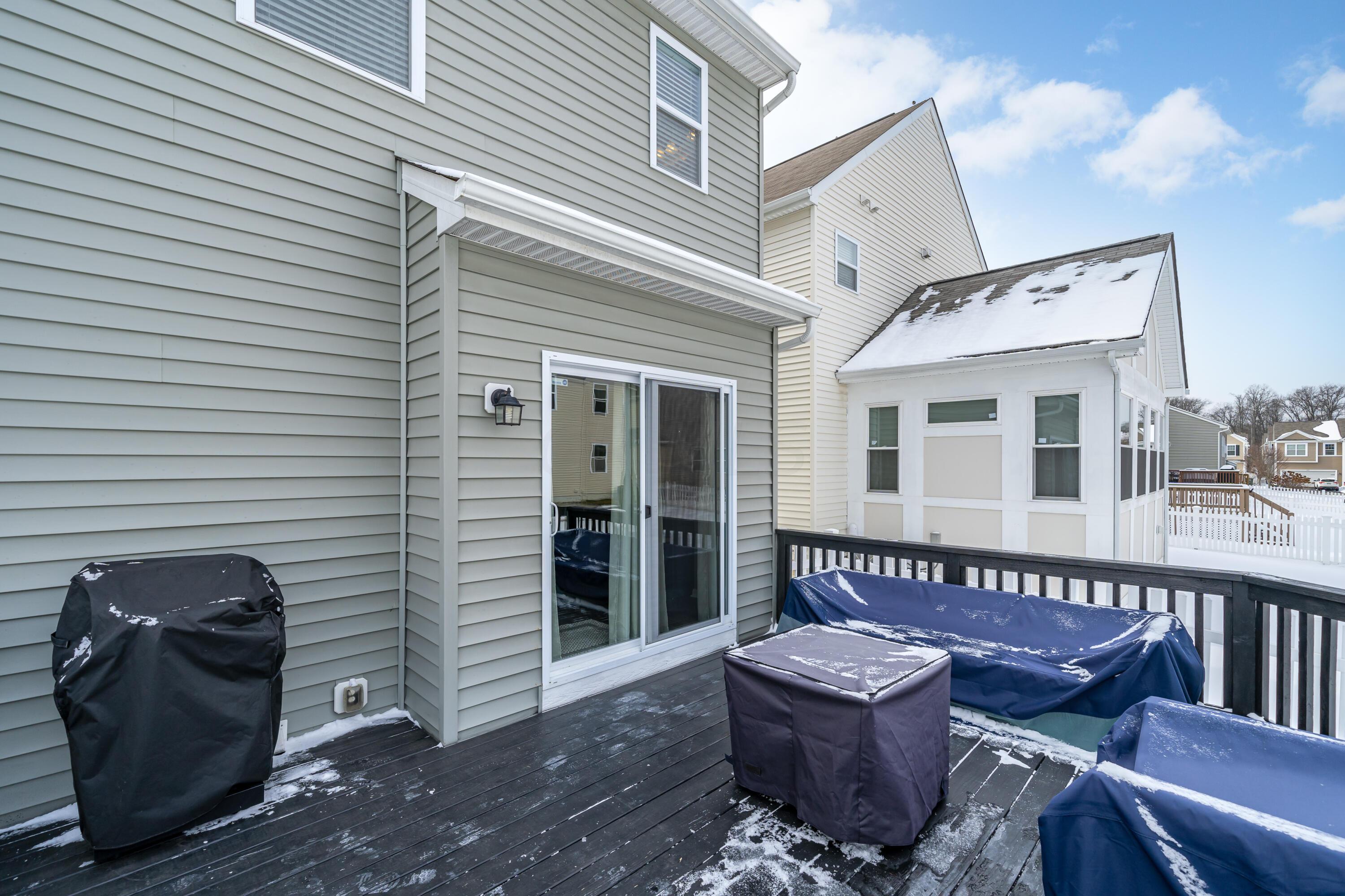 6056 Heckert Road Columbus, OH 43081 - Photo 41 of 42 Pretty in all Seasons!