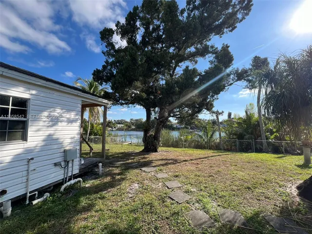 $1,200 | 4222 Hibiscus Circle, Unit S, West Palm Beach, FL 33409