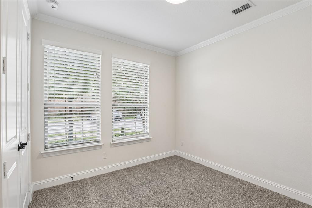 7228 Ridgepoint Drive Irving, TX 75063 - Photo 21 of 38
