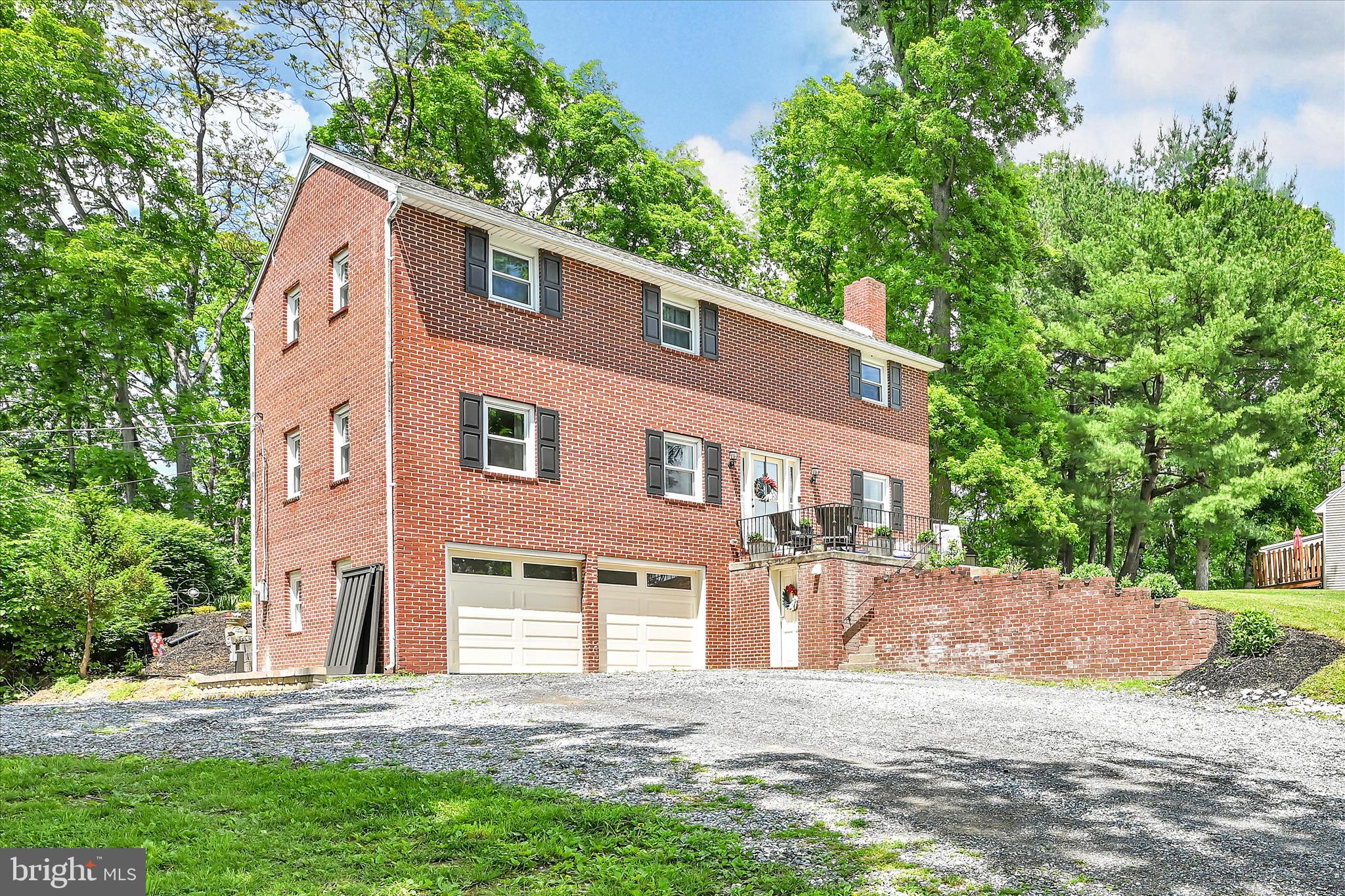 253 Piketown Road Harrisburg, PA 17112 - Photo 3 of 43 Exterior Front