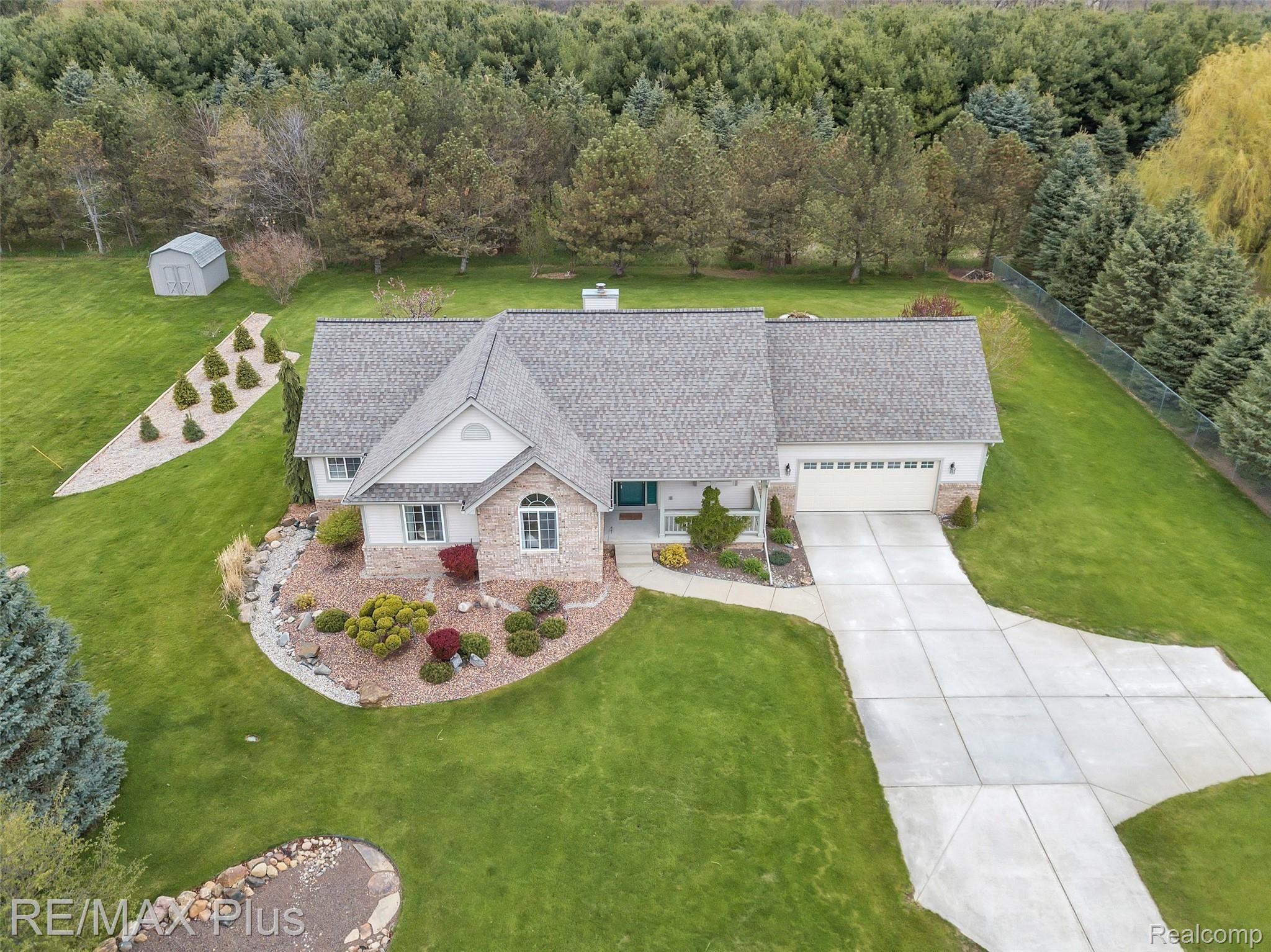 3760 Mitchell Road Lapeer, MI 48446 - Photo 31 of 39 48_3760MitchellRdWindowStillRealEstatePhotography_48_mls.jpg