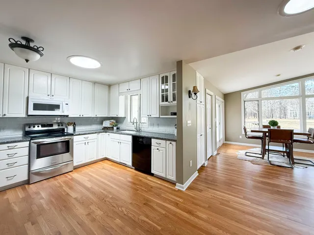 $750,000 | 2211 Lenwood Drive Southwest, Rochester, MN 55902