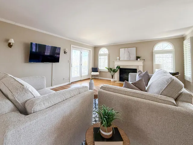 $750,000 | 2211 Lenwood Drive Southwest, Rochester, MN 55902