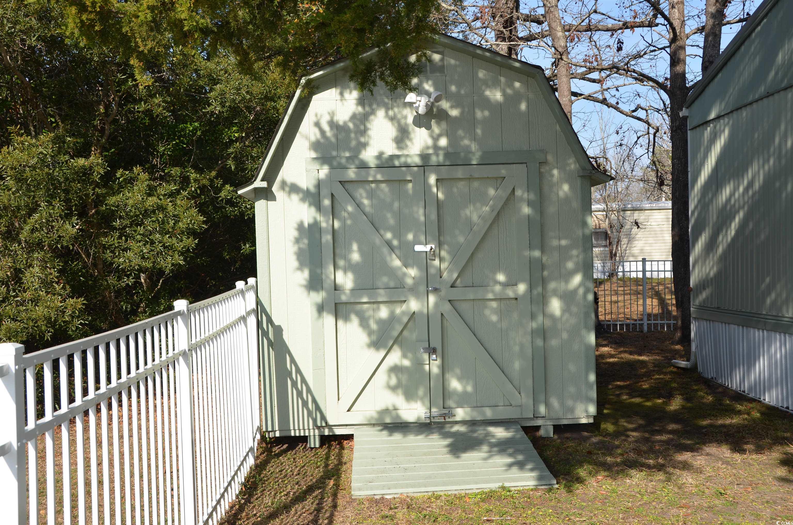29 Crooked Island Circle Murrells Inlet, SC 29576 - Photo 5 of 36