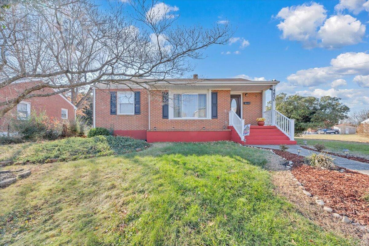 4820 Rutgers Street Northwest Roanoke, VA 24012 - Photo 40 of 41 a front view of a house with yard