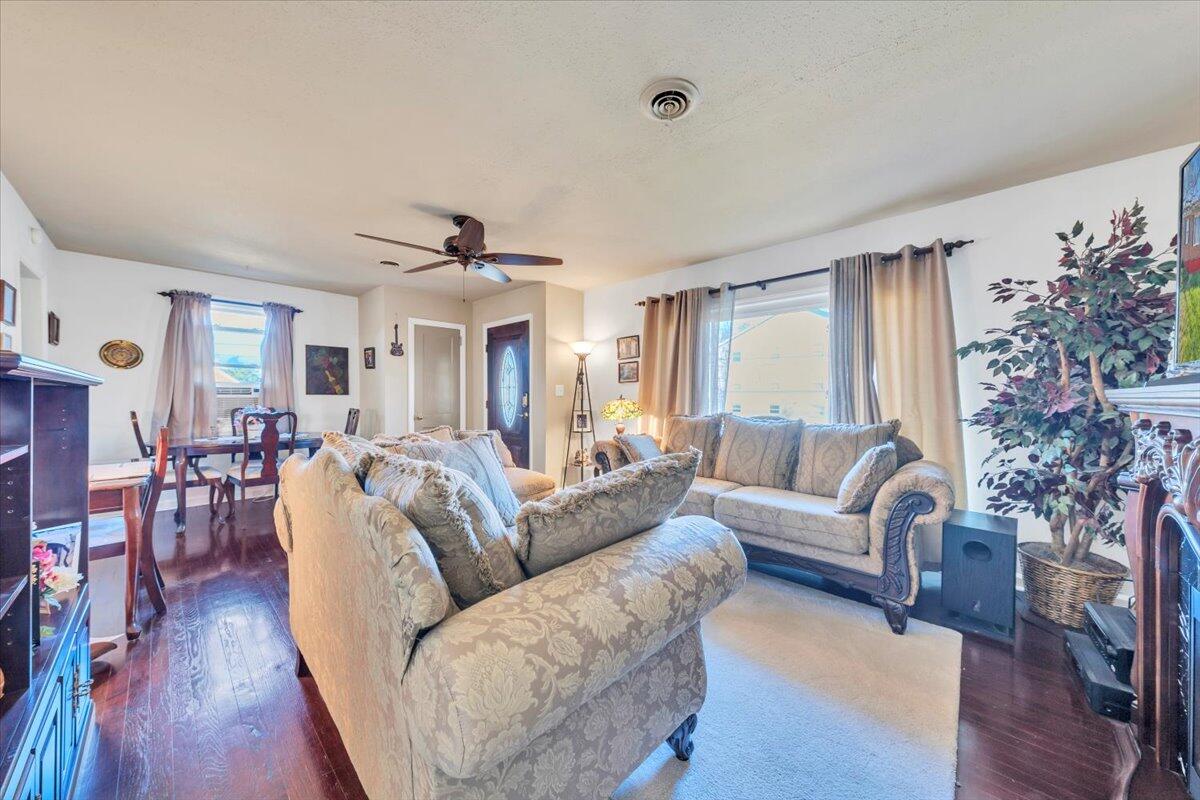 4820 Rutgers Street Northwest Roanoke, VA 24012 - Photo 7 of 41 a living room with furniture and a large window