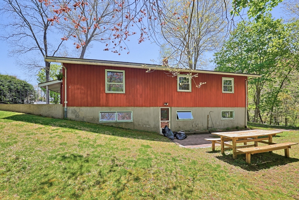 21 Daggett Road Attleboro, MA 02703 - Photo 37 of 39