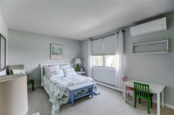 $3,800 | 66 McCorrie Lane, Portsmouth, RI 02871