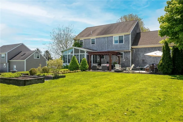 $3,800 | 66 McCorrie Lane, Portsmouth, RI 02871