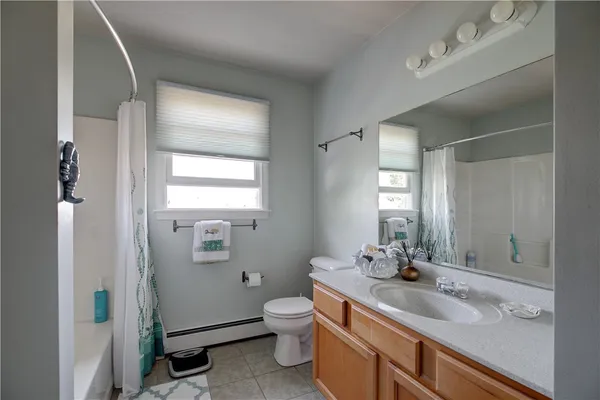 $3,800 | 66 McCorrie Lane, Portsmouth, RI 02871