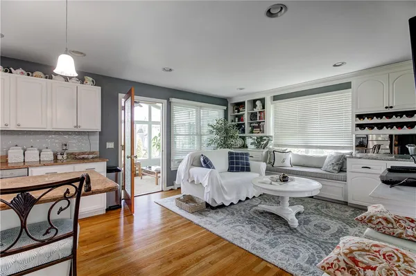 $3,800 | 66 McCorrie Lane, Portsmouth, RI 02871