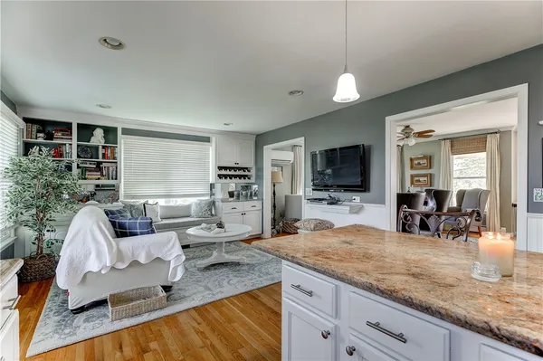 $3,800 | 66 McCorrie Lane, Portsmouth, RI 02871