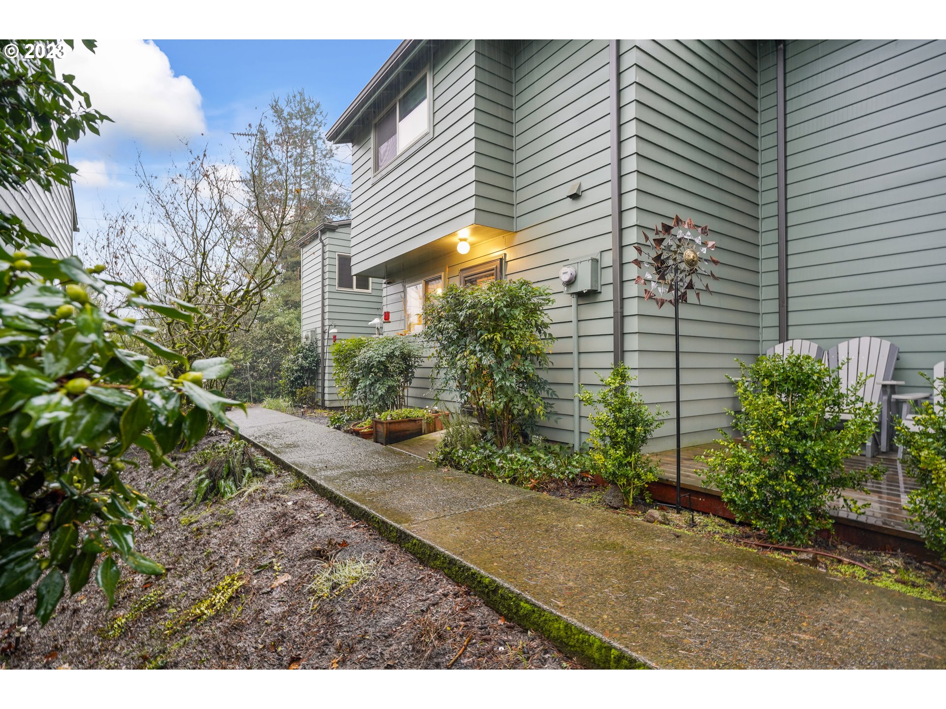 4437 Fox Hollow Road, Unit 2 Eugene, OR 97405 - Photo 1 of 25 Gallery Image 1