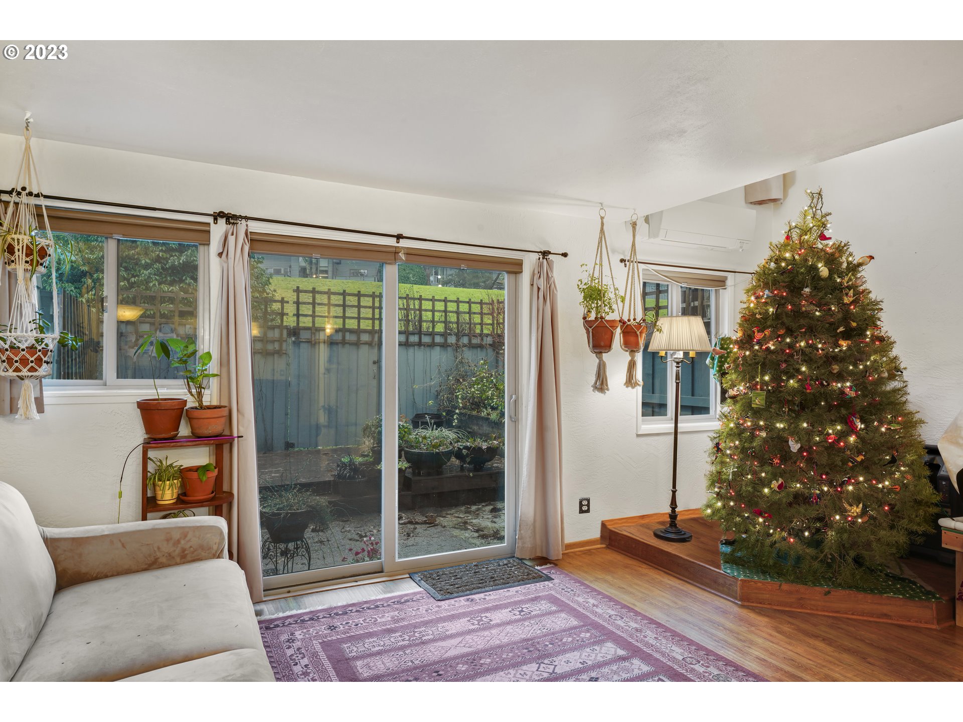 4437 Fox Hollow Road, Unit 2 Eugene, OR 97405 - Photo 13 of 25 Gallery Image 13