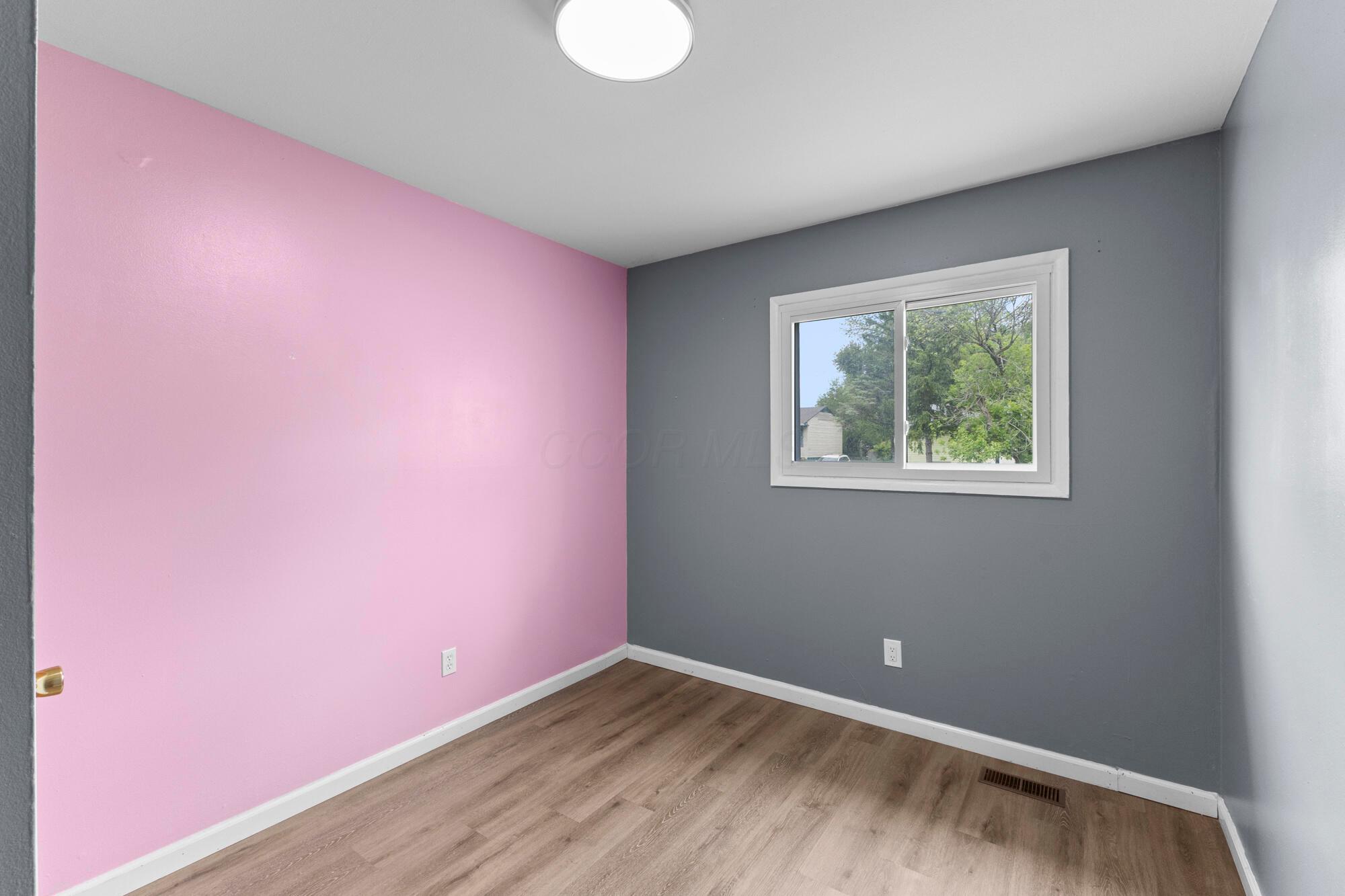 1905 Woodcrest Road Columbus, OH 43232 - Photo 18 of 47 Gallery Image 18