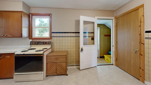 $119,999 | 620 Lake Street, Hillsboro, WI 54634