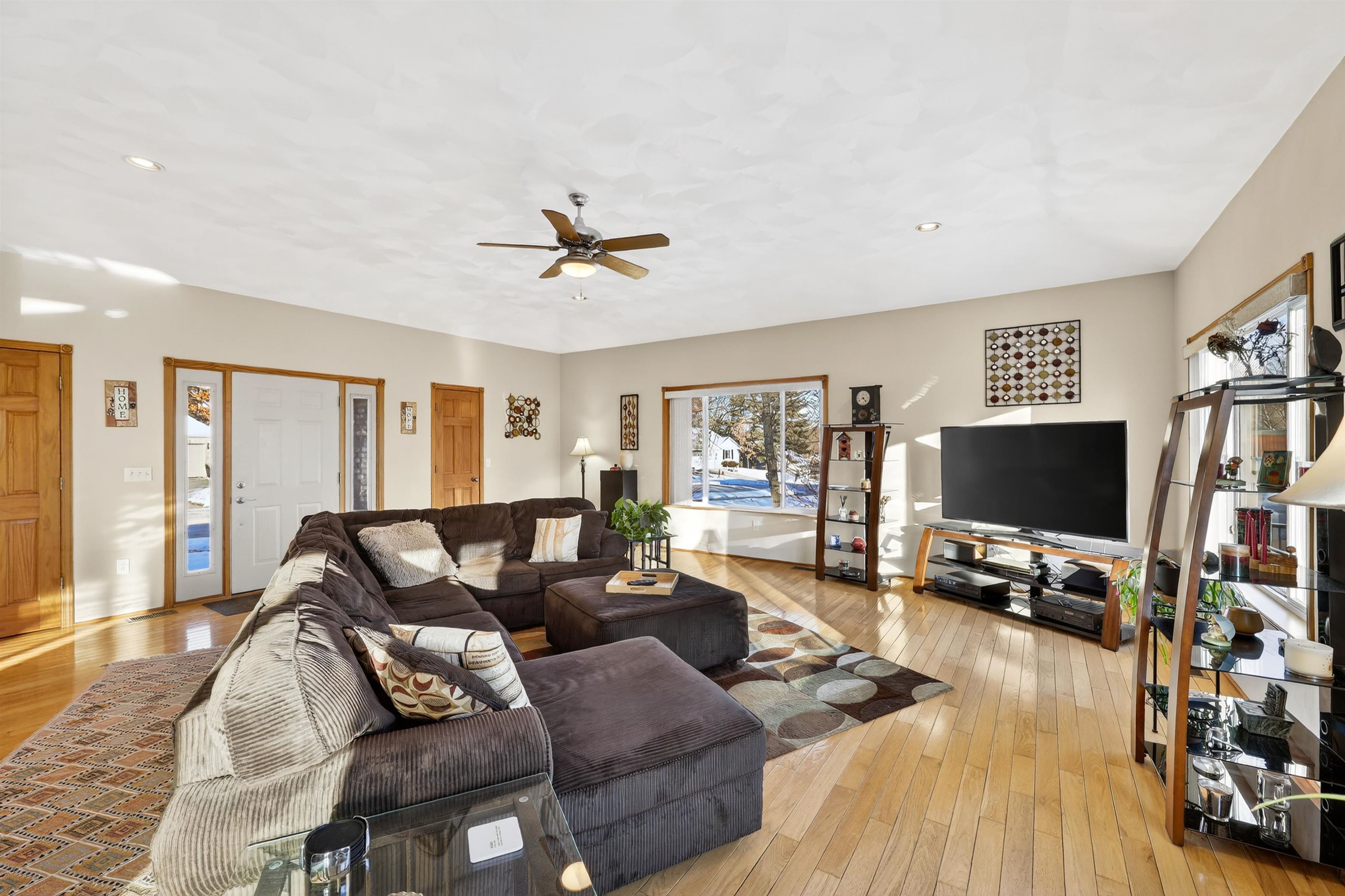 2150 Sunset Drive Reedsburg, WI 53959 - Photo 15 of 56