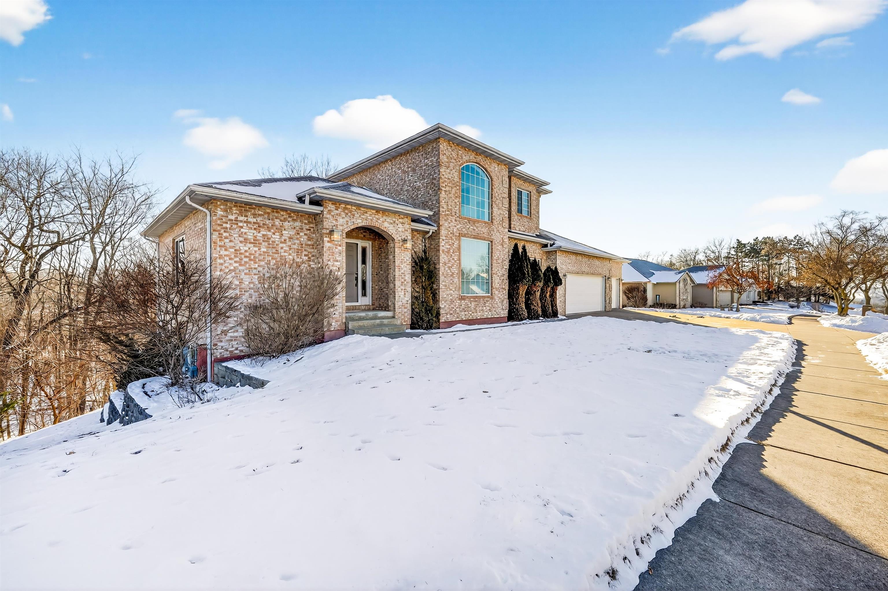 2150 Sunset Drive Reedsburg, WI 53959 - Photo 3 of 56