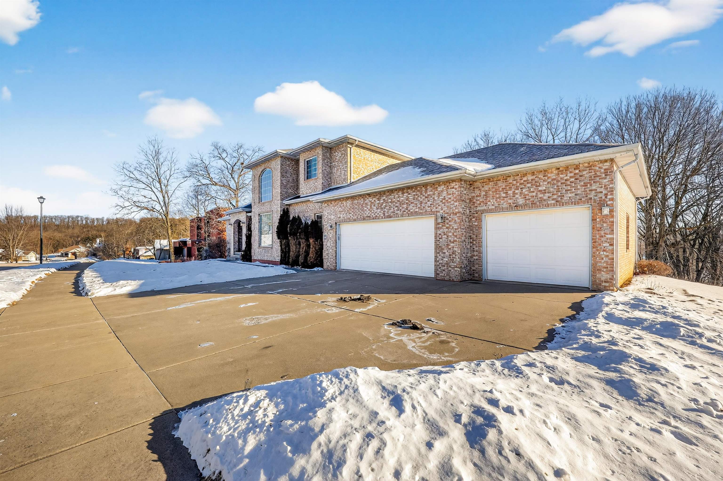 2150 Sunset Drive Reedsburg, WI 53959 - Photo 4 of 56