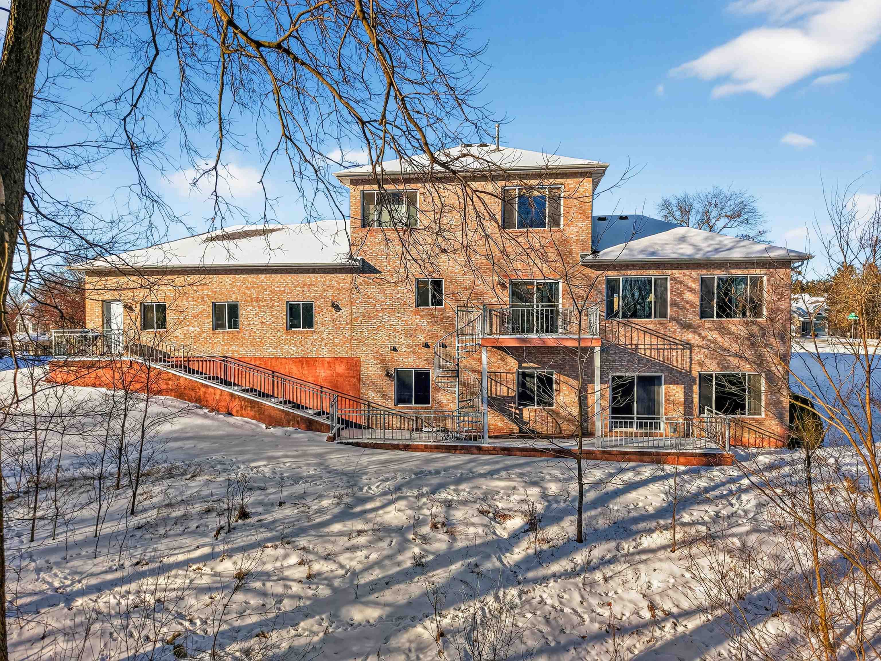 2150 Sunset Drive Reedsburg, WI 53959 - Photo 5 of 56