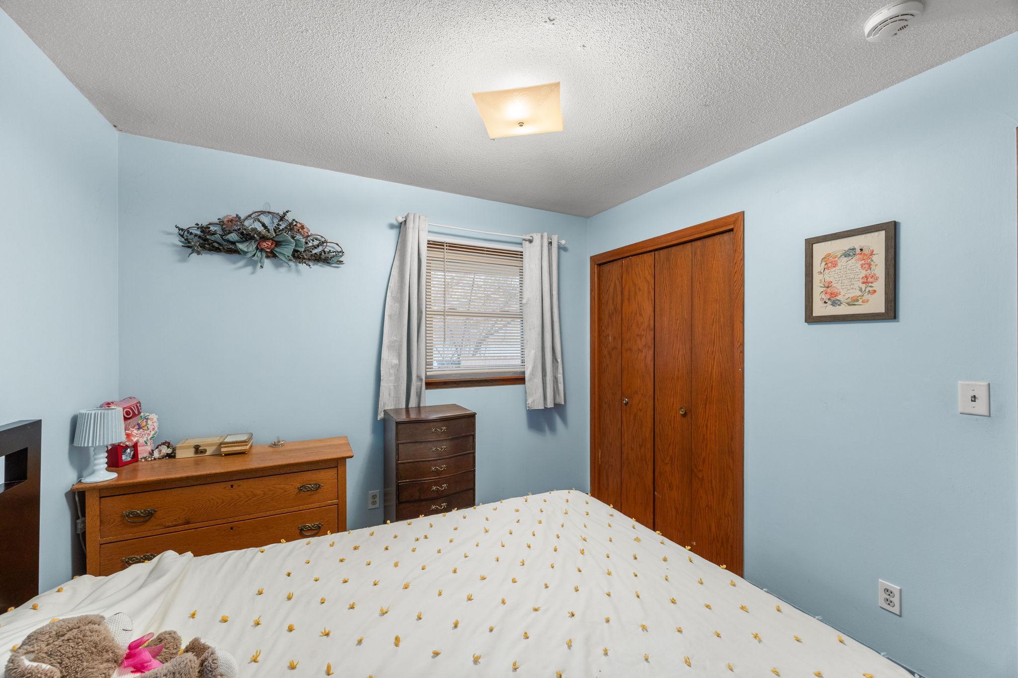 1967 County Rd D West Arden Hills, MN 55112 - Photo 12 of 53