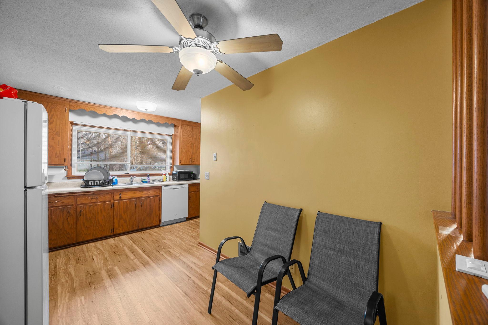 1967 County Rd D West Arden Hills, MN 55112 - Photo 25 of 53