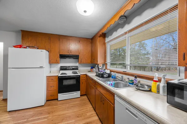 $499,900 | 1967 County Rd D West, Arden Hills, MN 55112