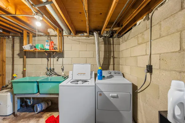 $499,900 | 1967 County Rd D West, Arden Hills, MN 55112