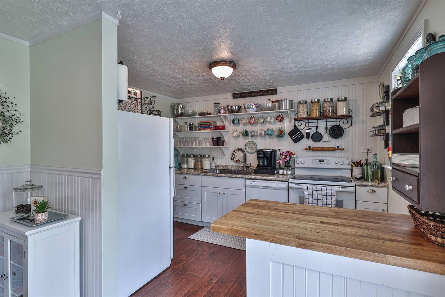 5738 Buckwheat Road Milford, OH 45150 - Photo 9 of 27 Gallery Image 9