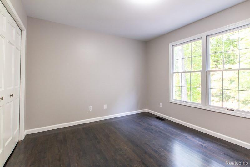 1461 Sandy Ridge Drive Rochester Hills, MI 48306 - Photo 31 of 39