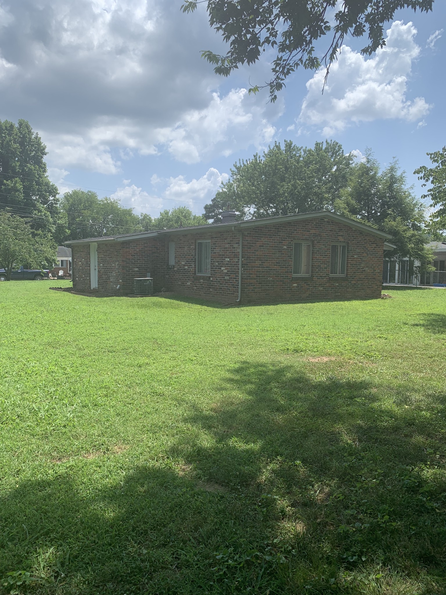 904 Rackley Drive Pulaski, TN 38478 - Photo 8 of 27