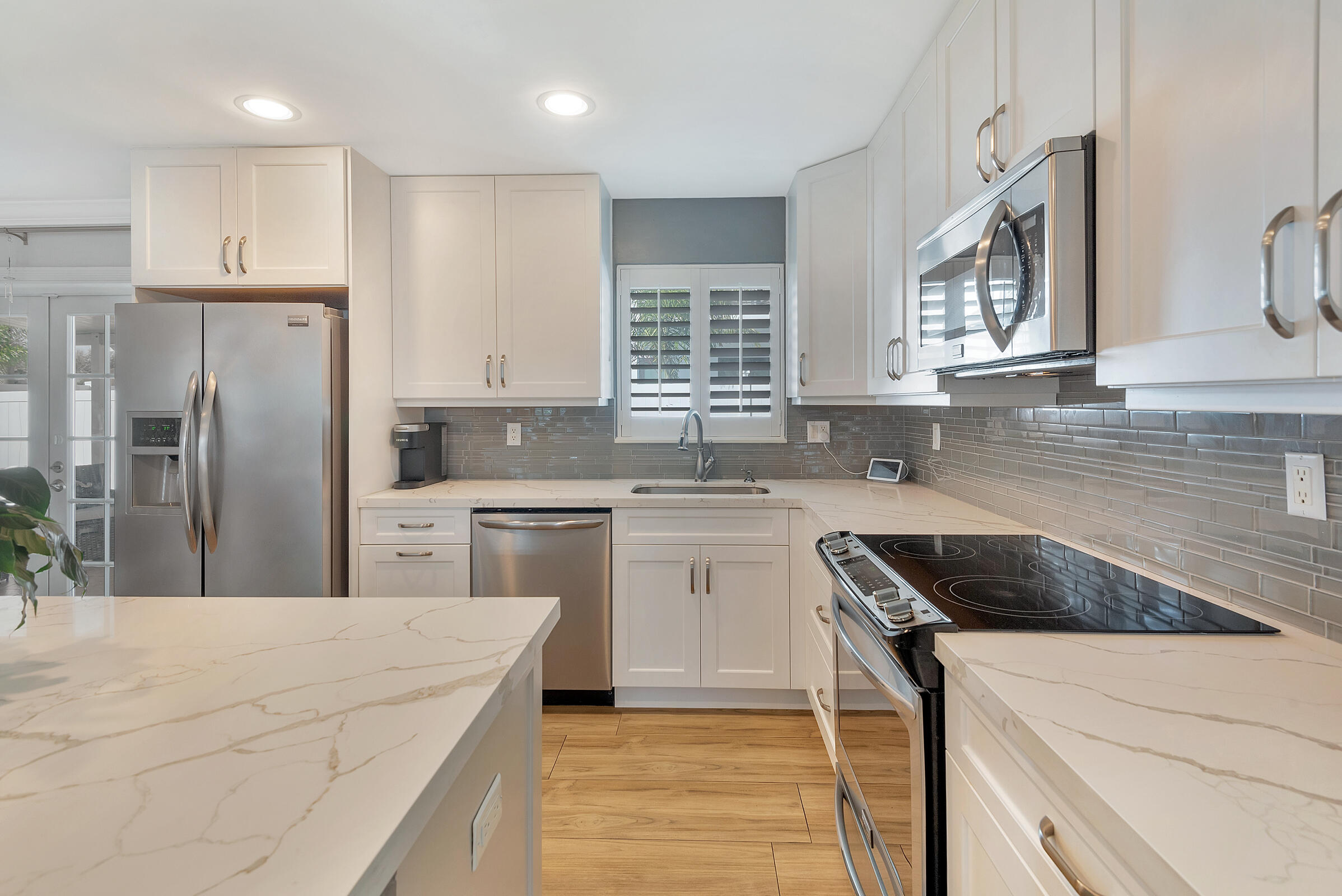 3161 Northeast 28th Avenue Lighthouse Point, FL 33064 - Photo 10 of 27 3161 - 018