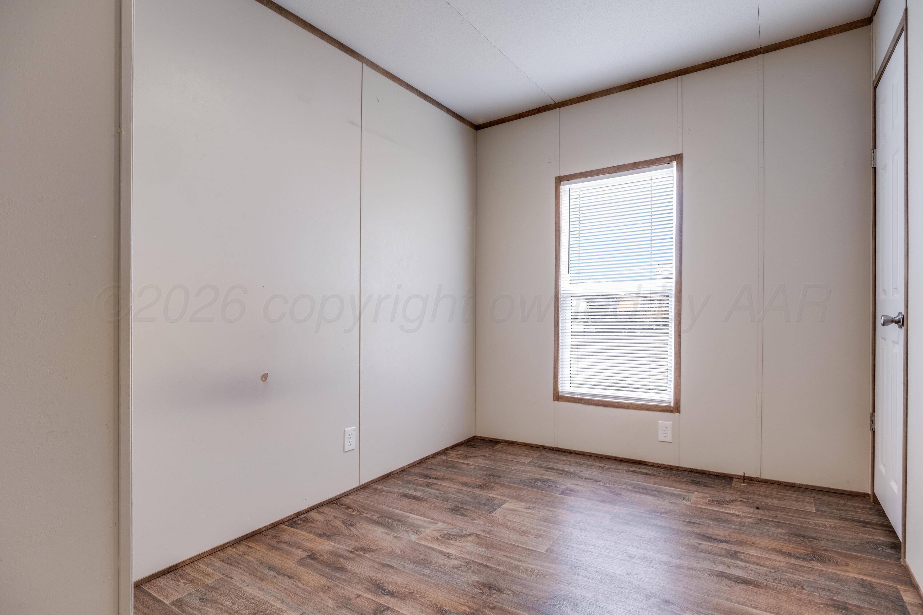 201 Ave R Sunray, TX 79086 - Photo 15 of 24 Bedroom 2 - 1
