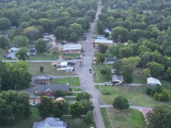 $190,000 | 505 Winding Way, Saltillo, TN 38370