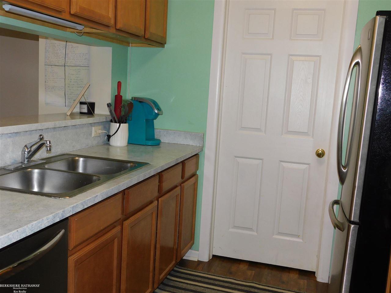 20672 Dunham Road, Unit 19 Clinton Township, MI 48038 - Photo 9 of 25