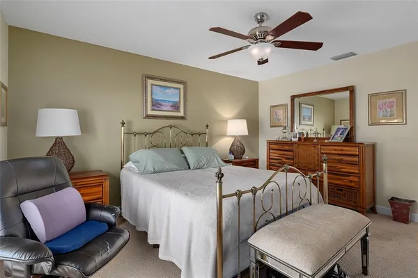 $2,800 | 7167 Crown Oaks Drive, Spring Hill, FL 34606