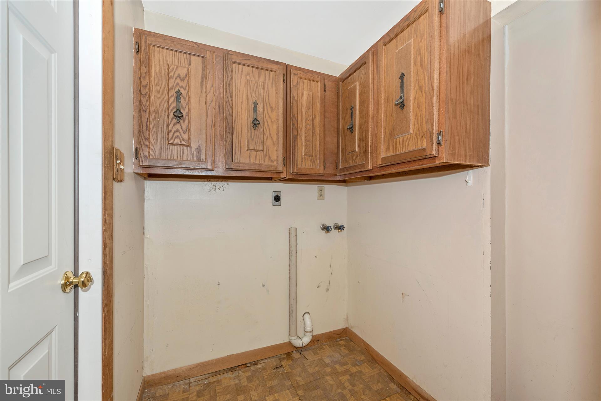 1611 Shookstown Road Frederick, MD 21702 - Photo 14 of 30 Main level laundry room