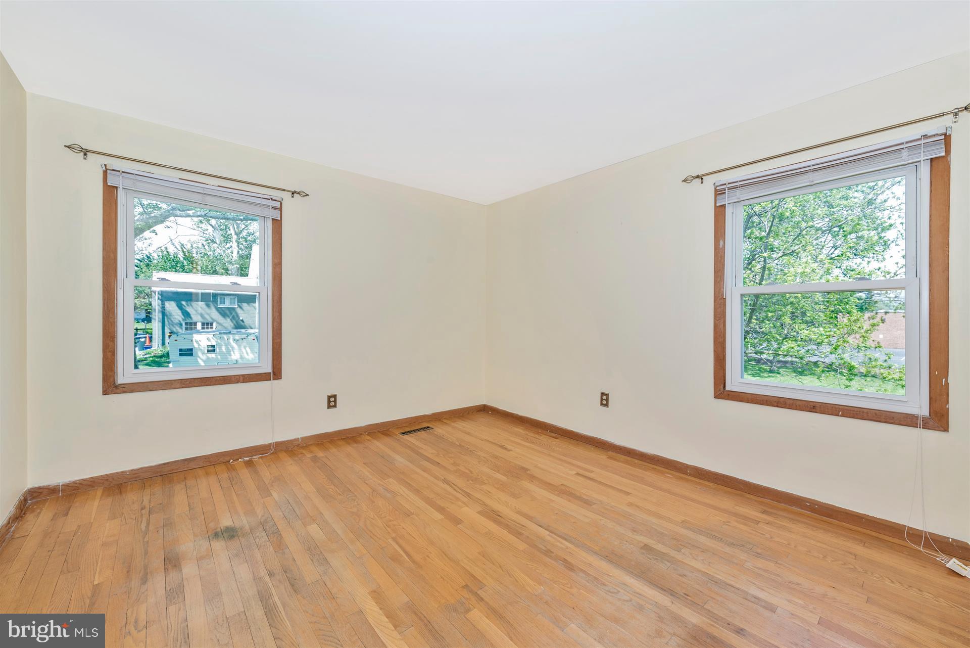 1611 Shookstown Road Frederick, MD 21702 - Photo 18 of 30 2nd Bedroom