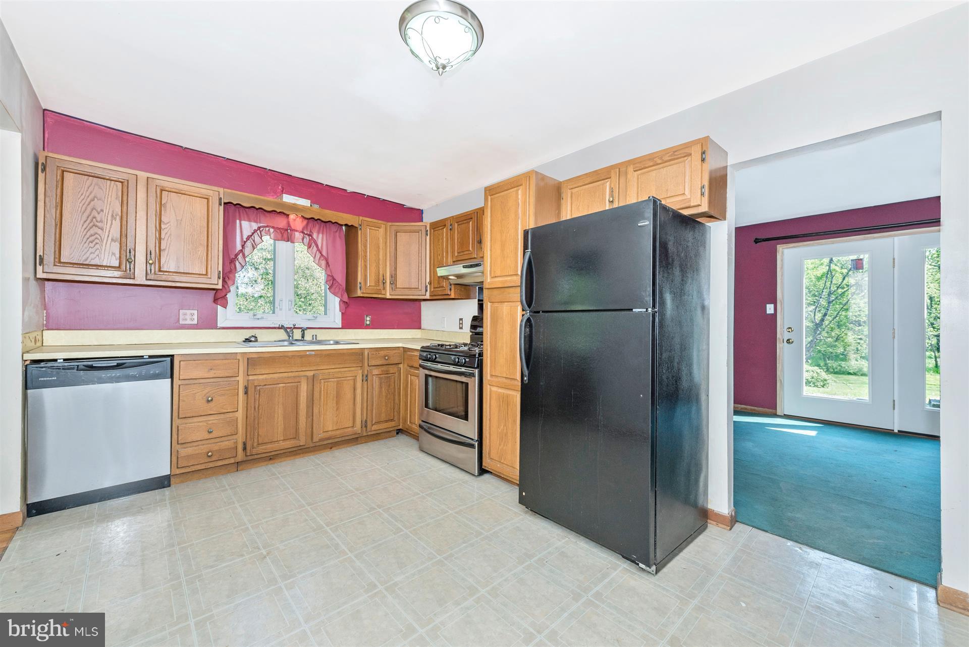 1611 Shookstown Road Frederick, MD 21702 - Photo 10 of 30 Kitchen