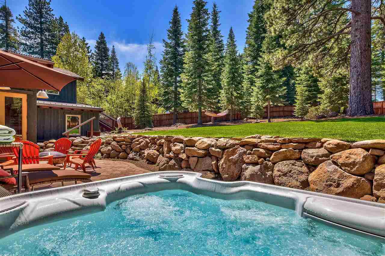 11120 Rancho View Court Truckee, CA 96161 - Photo 7 of 21 Gallery Image 7