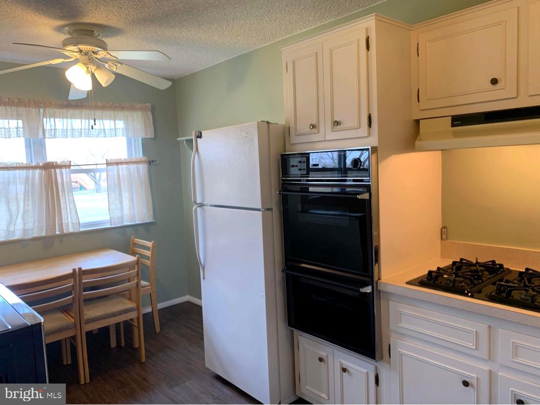 12552 Fedor Road Philadelphia, PA 19154 - Photo 6 of 20